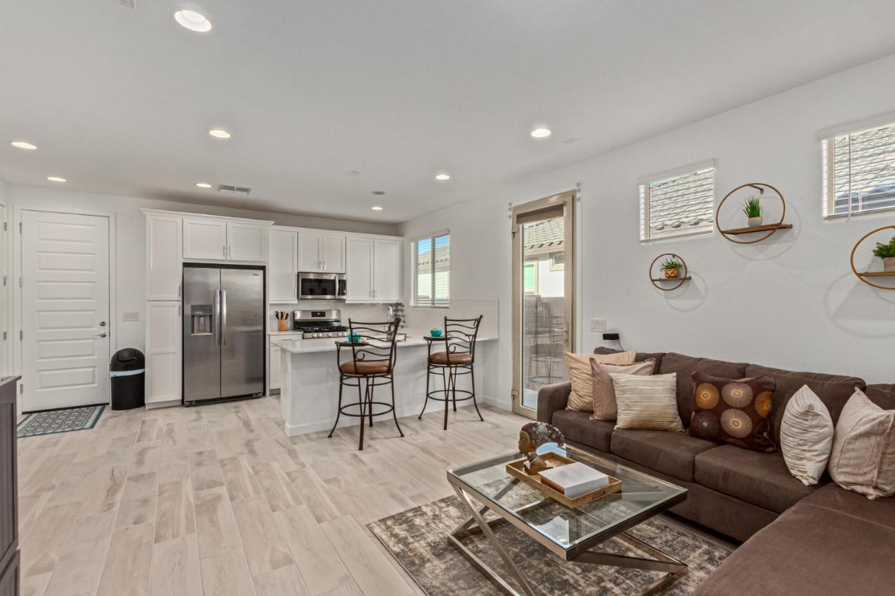 At Your Service - Modern Amenities, Urban Location, Sophisticated Style Phoenix Exterior foto